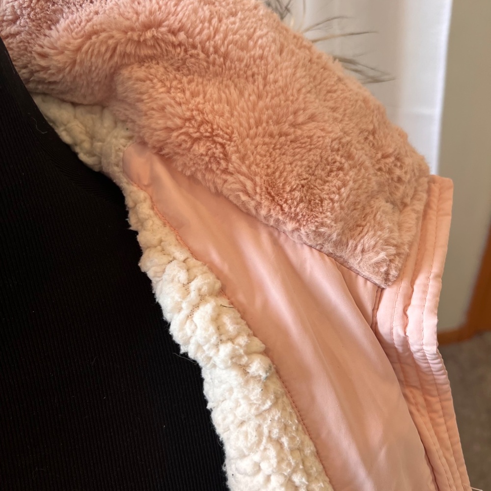 Abercrombie girls winter coat, pink, Sherpa lined. Size 11/12 - Picture 3 of 4